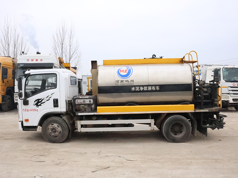3方智能沥青洒布车