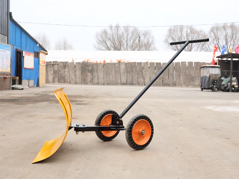 手推式雪铲